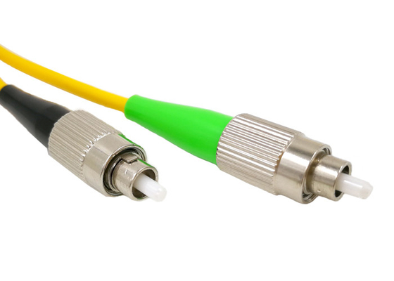 FC / APC FC / UPC Światłowodowy kabel krosowy FTTH LSZH Niska strata wtrąceniowa w osłonie