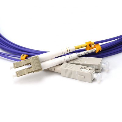 Konfigurowalny kabel światłowodowy FTTH Duplex MM OM2 SC LC 50/125 2,0 mm 3 m LSZH Fioletowy